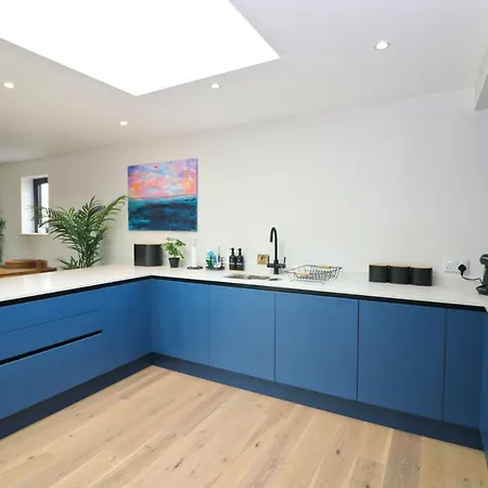 Luxury Beachside Sea View * Saint Merryn