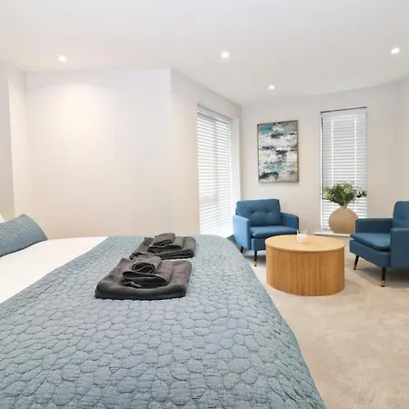 Apartment Luxury Beachside Sea View
